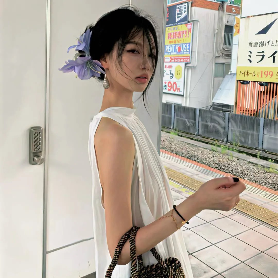 独自夜归的女孩